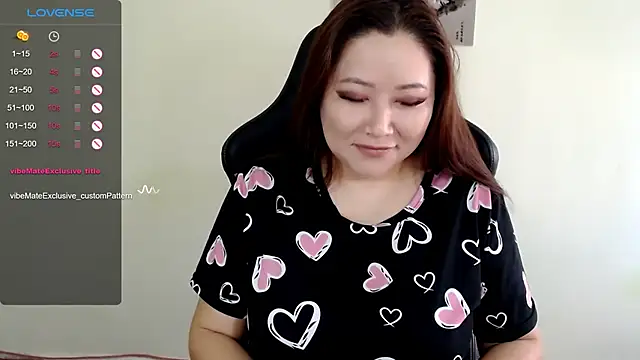 Snapshot of LisaAsianFlower chatting on May 19, 2026, 5:03 am LisaAsianFlower online show from May 19, 2026, 5:03 am