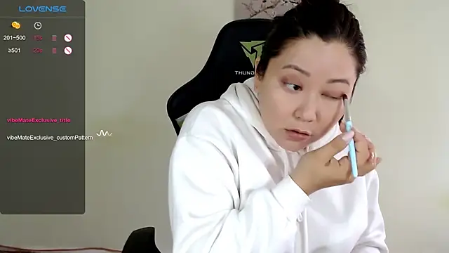 Snapshot of LisaAsianFlower chatting on May 22, 2026, 2:09 am LisaAsianFlower online show from May 22, 2026, 2:09 am