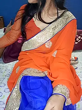 Snapshot of Cute-Zarina chatting on November 13, 2025, 5:50 pm Cute-Zarina online show from November 13, 2025, 5:50 pm