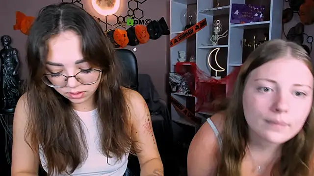 kiki swan online show from October 23, 2025, 6:12 am