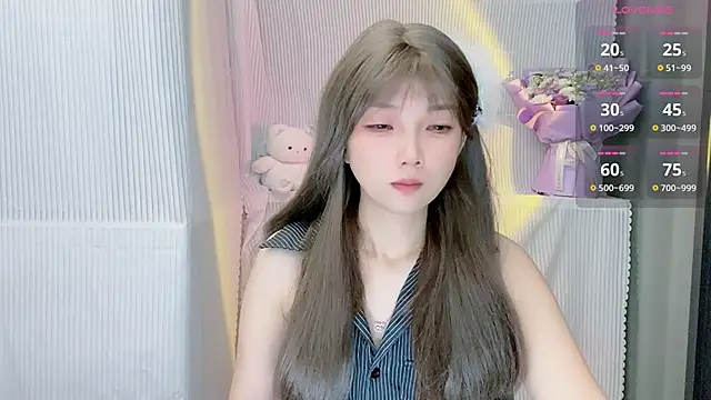 Evelyn-168 online show from October 11, 2025, 12:50 pm