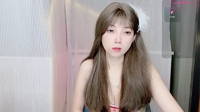 Evelyn-168 online show from November 8, 2025, 12:52 pm