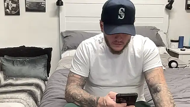 Snapshot of Thegreatwhitepipe chatting on November 11, 2025, 5:46 am Thegreatwhitepipe online show from November 11, 2025, 5:46 am