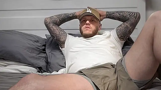 Snapshot of Thegreatwhitepipe chatting on November 12, 2025, 3:21 am Thegreatwhitepipe online show from November 12, 2025, 3:21 am