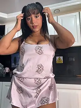 Snapshot of adalinarusell_ chatting on July 26, 2026, 11:28 am adalinarusell online show from July 26, 2026, 11:28 am