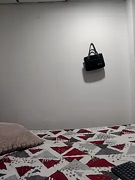 Snapshot of mialorents chatting on November 19, 2025, 8:53 pm mialorents online show from November 19, 2025, 8:53 pm