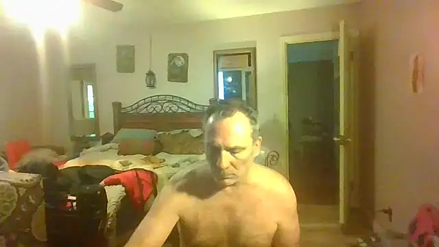 Snapshot of HunkofRock chatting on April 17, 2026, 6:22 pm HunkofRock online show from April 17, 2026, 6:22 pm