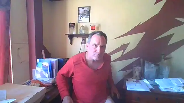 Snapshot of HunkofRock chatting on April 23, 2026, 6:53 pm HunkofRock online show from April 23, 2026, 6:53 pm