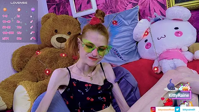 Snapshot of KittyRaine chatting on June 24, 2026, 12:59 pm KittyRaine online show from June 24, 2026, 12:59 pm