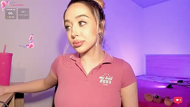 Amorkiss  online show from September 30, 2025, 9:37 am