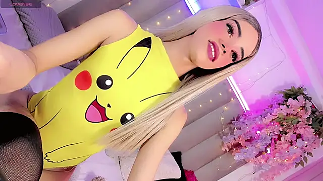 Snapshot of Nina_Keyli chatting on July 2, 2026, 9:10 pm Nina Keyli online show from July 2, 2026, 9:10 pm