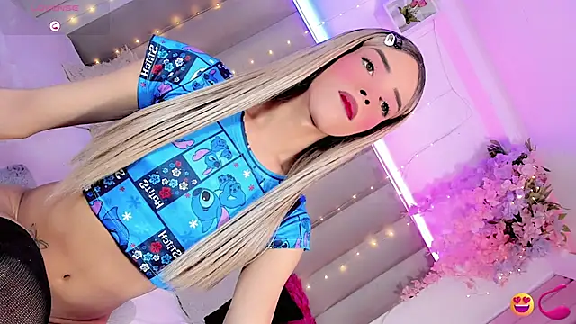 Snapshot of Nina_Keyli chatting on August 1, 2026, 9:35 pm Nina Keyli online show from August 1, 2026, 9:35 pm
