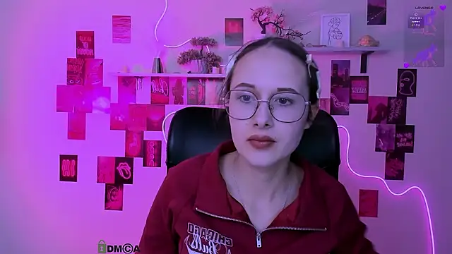 Snapshot of mona_cloud chatting on March 13, 2026, 9:09 pm mona cloud online show from March 13, 2026, 9:09 pm