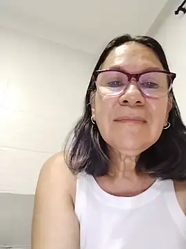 Snapshot of victoria_wayne chatting on July 17, 2026, 8:55 am victoria wayne online show from July 17, 2026, 8:55 am