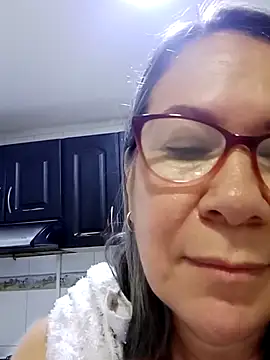 victoria wayne online show from November 16, 2025, 10:09 am