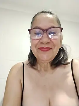 Snapshot of victoria_wayne chatting on June 10, 2026, 10:16 am victoria wayne online show from June 10, 2026, 10:16 am