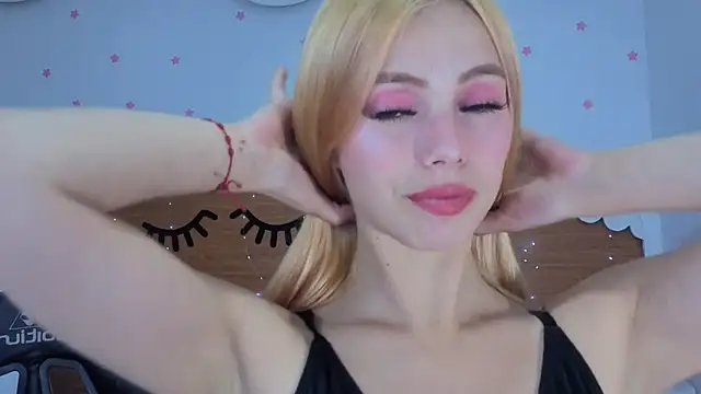 Snapshot of emma_wockll_t chatting on May 9, 2026, 1:14 pm emma wockll t online show from May 9, 2026, 1:14 pm