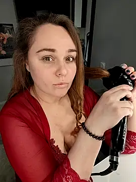 Juicy PeachLux online show from March 7, 2026, 4:30 am