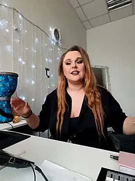 Juicy PeachLux online show from February 21, 2026, 7:54 am