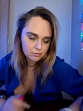 Juicy PeachLux online show from March 18, 2025, 8:26 pm