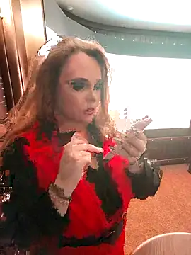 Juicy PeachLux online show from April 25, 2026, 3:53 pm