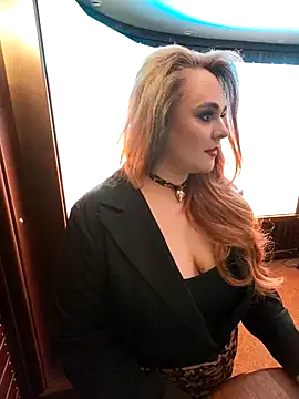 Snapshot of Juicy_PeachLux chatting on November 21, 2025, 2:49 pm Juicy PeachLux online show from November 21, 2025, 2:49 pm