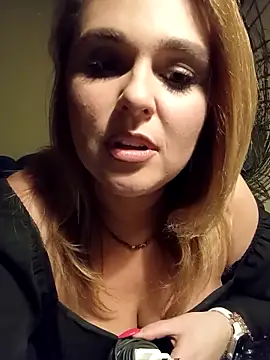 Juicy PeachLux online show from March 11, 2025, 6:52 pm