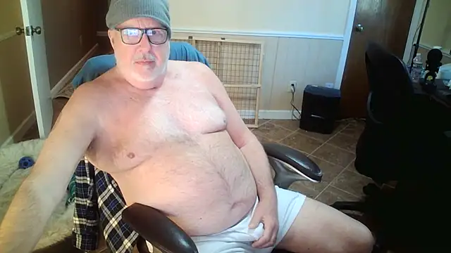 Snapshot of superbearboss chatting on November 11, 2025, 5:30 pm superbearboss online show from November 11, 2025, 5:30 pm