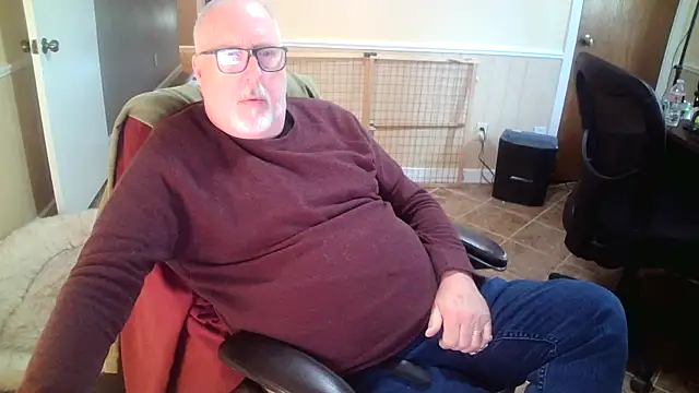 Snapshot of superbearboss chatting on November 1, 2025, 8:03 pm superbearboss online show from November 1, 2025, 8:03 pm