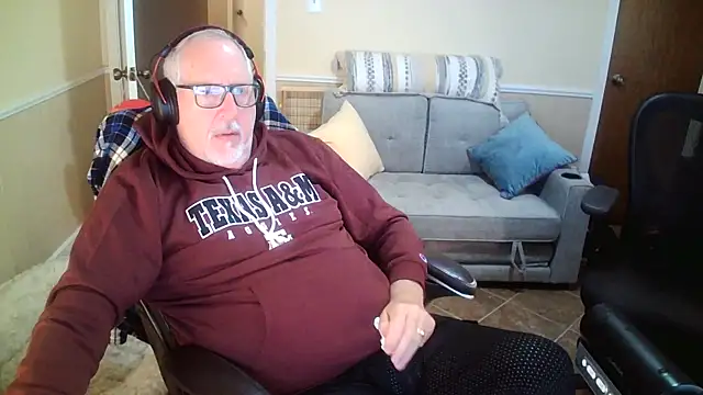superbearboss online show from May 1, 2026, 10:26 pm