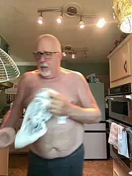 superbearboss online show from February 28, 2026, 6:07 pm