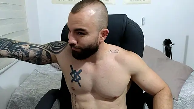 Isaac Carter online show from February 2, 2026, 11:26 pm