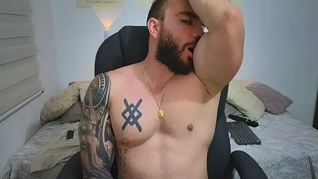 Isaac Carter online show from January 17, 2026, 11:52 pm