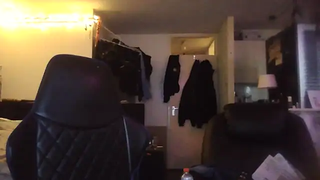 Snapshot of djeffrey-nl chatting on March 7, 2026, 9:05 am djeffrey-nl online show from March 7, 2026, 9:05 am