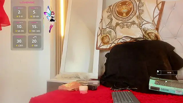 Alexa Bravva online show from December 4, 2025, 4:22 am