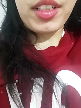 Snapshot of saraaxx1 chatting on March 12, 2025, 11:22 pm saraaxx1 online show from March 12, 2025, 11:22 pm