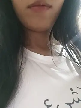 Snapshot of saraaxx1 chatting on October 8, 2025, 4:19 pm saraaxx1 online show from October 8, 2025, 4:19 pm