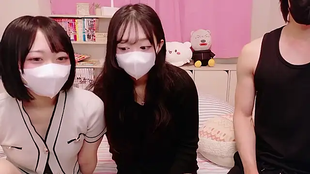 Snapshot of Rodrigues_Lucas chatting on October 23, 2025, 4:05 pm Rodrigues Lucas online show from October 23, 2025, 4:05 pm