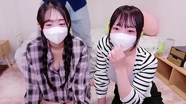 Snapshot of Rodrigues_Lucas chatting on October 15, 2025, 12:57 pm Rodrigues Lucas online show from October 15, 2025, 12:57 pm