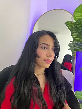  Emily Thompson  online show from February 26, 2026, 1:49 am