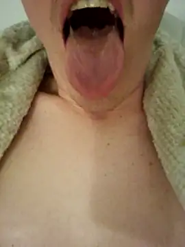 Jordan24Skinny online show from April 15, 2026, 12:49 am