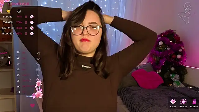 MiraLuccian online show from January 9, 2026, 8:27 pm