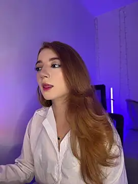 Snapshot of Hi_Soyfer chatting on May 2, 2026, 11:54 pm Hi Soyfer online show from May 2, 2026, 11:54 pm