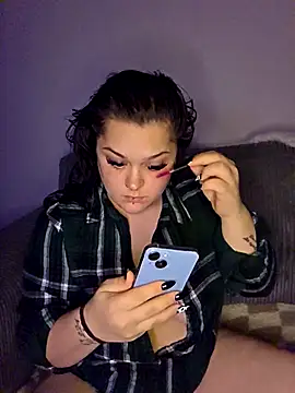 Saucy-Serenity online show from October 13, 2025, 7:15 pm