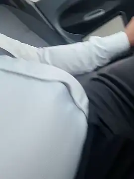 Snapshot of dam-her-boy chatting on October 15, 2025, 2:21 am dam-her-boy online show from October 15, 2025, 2:21 am