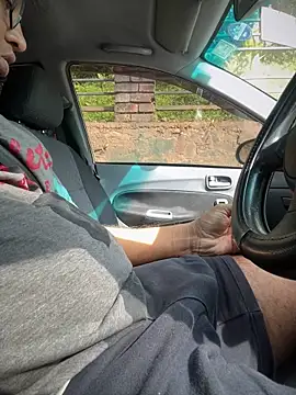 Snapshot of dam-her-boy chatting on November 5, 2025, 3:31 am dam-her-boy online show from November 5, 2025, 3:31 am