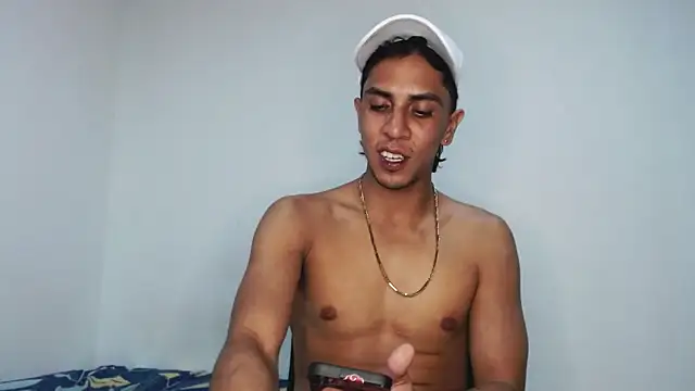 Monkey uchiha777 online show from December 20, 2025, 4:48 am