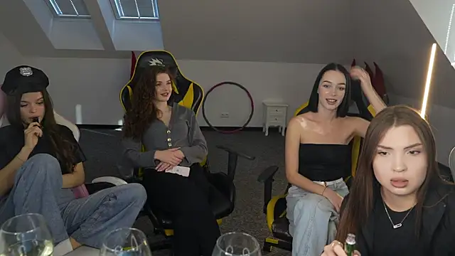 Snapshot of Billie054 chatting on November 7, 2025, 8:08 am Billie054 online show from November 7, 2025, 8:08 am