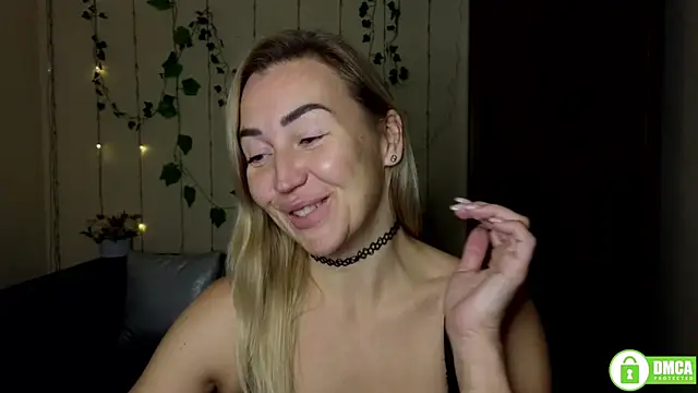 Snapshot of Kiss_julli88I chatting on October 19, 2025, 5:26 pm Kiss julli88I online show from October 19, 2025, 5:26 pm