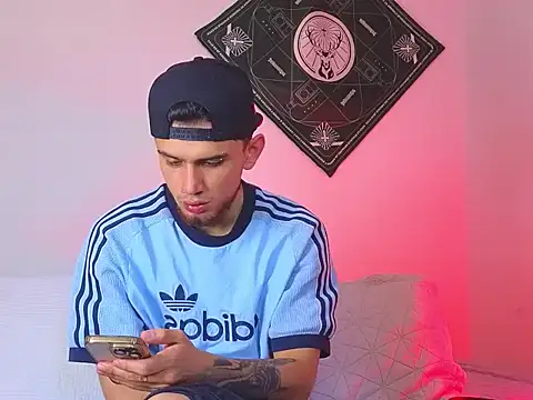 samevansx  online show from December 15, 2025, 4:13 pm